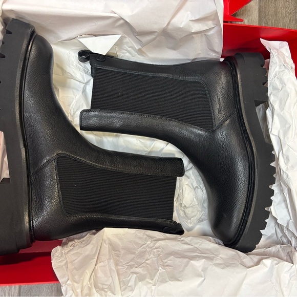 Ferragamo | Oderico Black Chunky Chelsea Boots New Size 8 - Picture 12 of 17